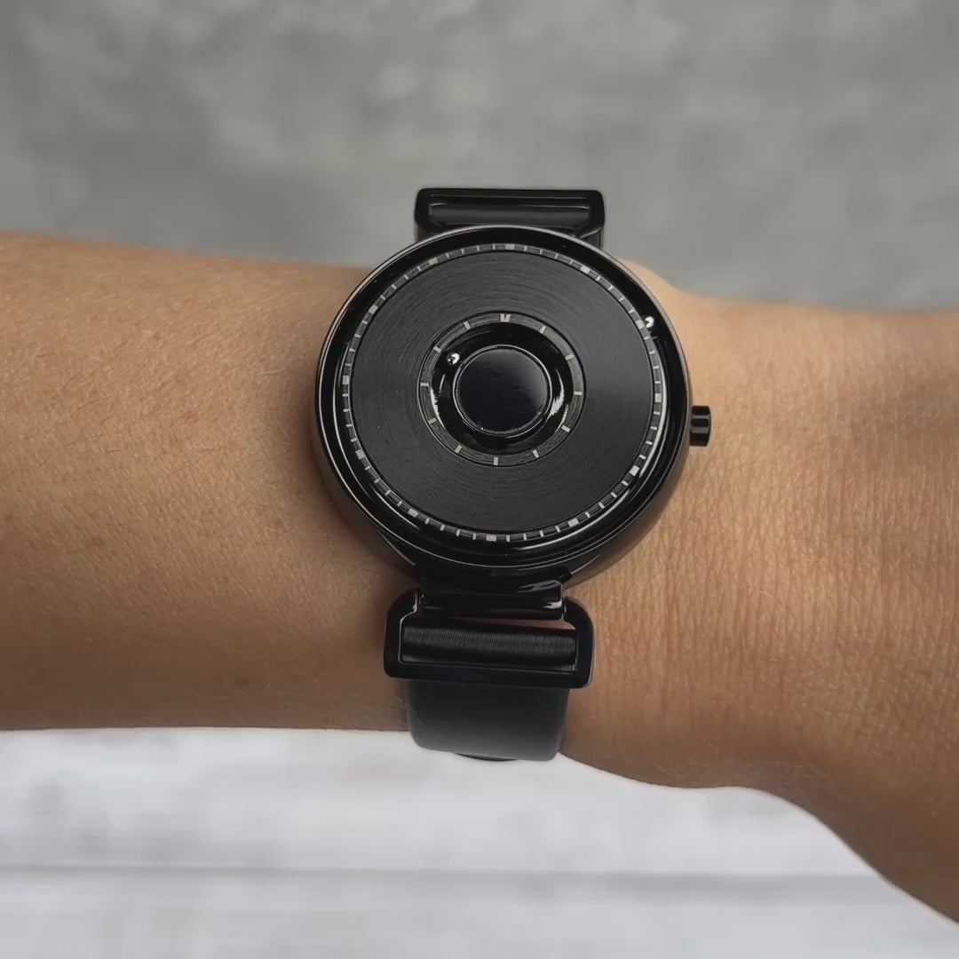 Magneto-Watch-Bella-Black-Anthracite-Satin-Leder-Schwarz-Handgelenk-Video