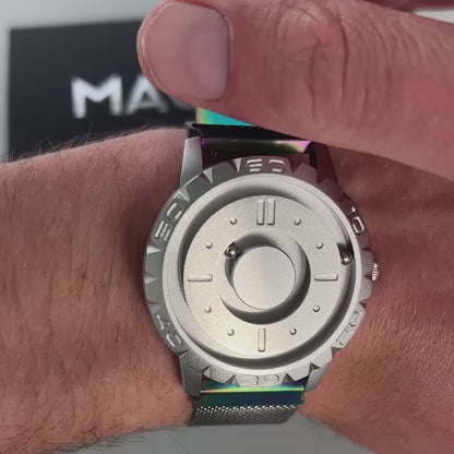 Magneto-Watch-Komet-Silver-Maschenarmband-Flip-Flop-Handgelenk-Video