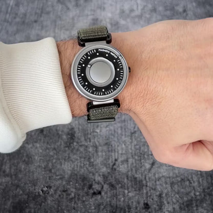  Magneto-Watch-Primus-Titan-Sport-Loop-Olivgrün-Handgelenk-Video