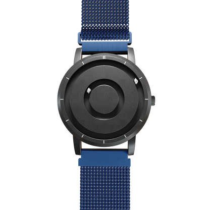 Magneto-Watch-Jupiter-Black-Maschenarmband-Blau-Front