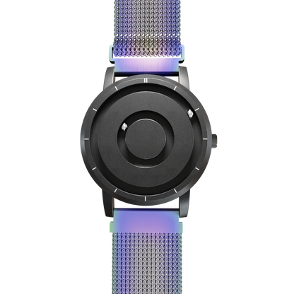   Magneto-Watch-Jupiter-Black-Maschenarmband-Flip-Flop-Front