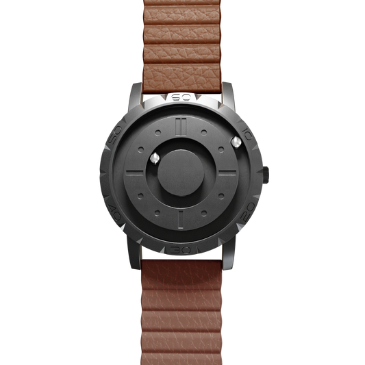 Magneto-Watch-Komet-Black-Kunstleder-Magnetisch-Braun-Front