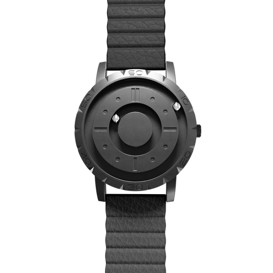    Magneto-Watch-Komet-Black-Kunstleder-Magnetisch-Schwarz-Front