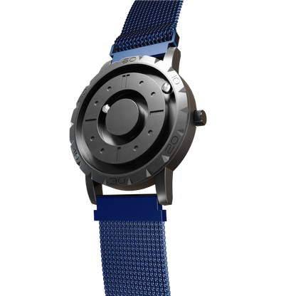       Magneto-Watch-Komet-Black-Maschenarmband-Blau-Side