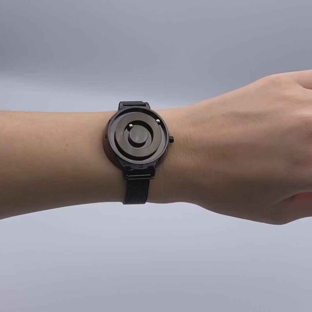 Magneto-Watch-Venus-Black-Handgelenk-Video