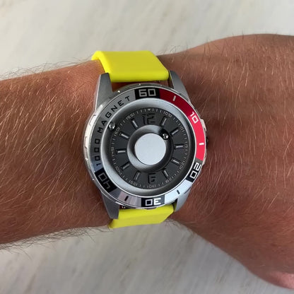 Magneto-Watch-Uranus-Red-Silikon-Gelb-Handgelenk-Video