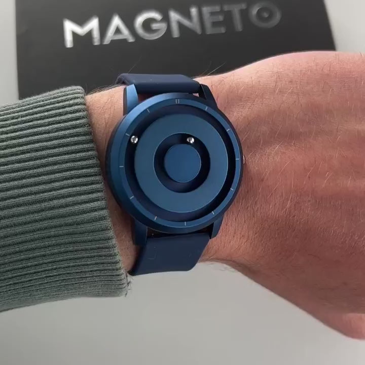 Magneto-Watch-Jupiter-Blue-Silikon-Blau-Handgelenk-Video