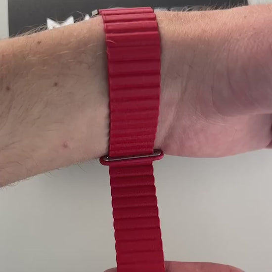 Magneto-Watch-Wave-Black-Kunstleder-Magnetisch-Rot-Handgelenk-Video